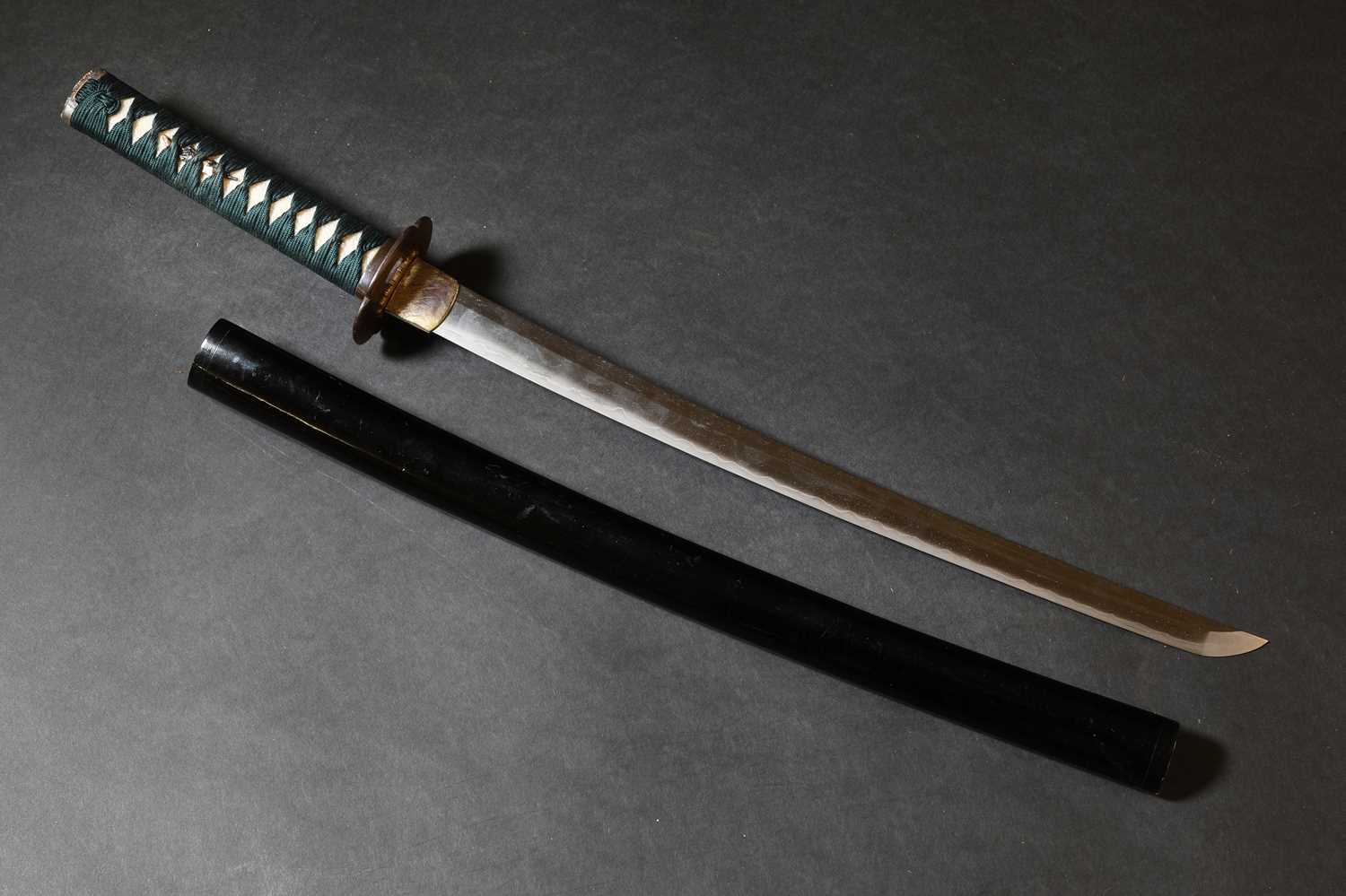 Lot 202 - A Japanese wakizashi