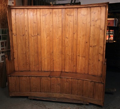 Lot 10 - A curved pine settle