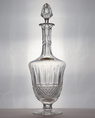 Lot 151 - A Saint Louis 'Tommy' pattern crystal glass suite