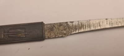 Lot 4 - A Japanese tanto