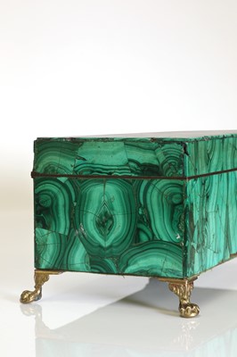 Lot 57 - A malachite trinket box