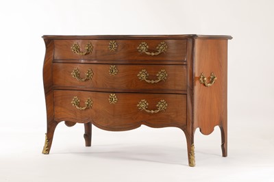 Lot 75 - A George III padouk and kingwood commode attributed to John Cobb