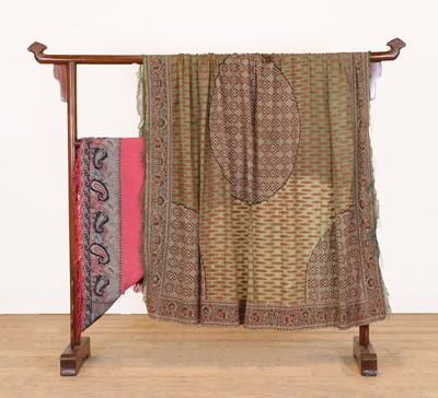 Lot 197 - A Kashmir wool moon shawl (chandar)