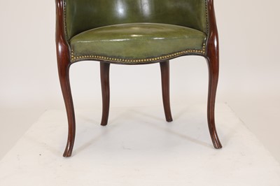 Lot 169 - A George III-style mahogany library chair