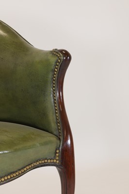 Lot 169 - A George III-style mahogany library chair