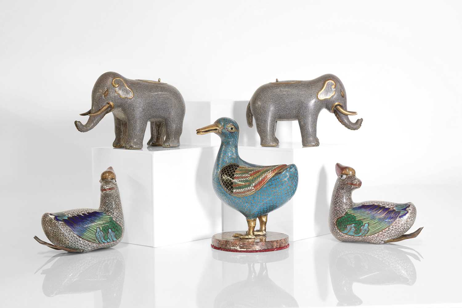 Lot 187 - A group of cloisonné pieces