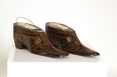 Lot 197 - A pair of treen snuff shoes