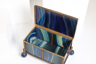 Lot 128 - Four various agate boxes