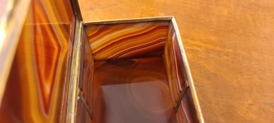 Lot 128 - Four various agate boxes