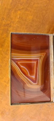 Lot 128 - Four various agate boxes