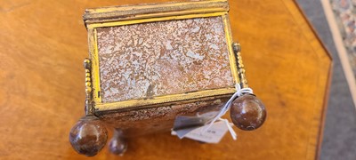 Lot 128 - Four various agate boxes