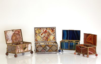 Lot 128 - Four various agate boxes