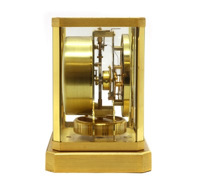 Lot 243 - A Jaeger-LeCoultre Atmos Classic V Clock