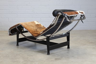 Lot 193 - An 'LC4' chaise longue
