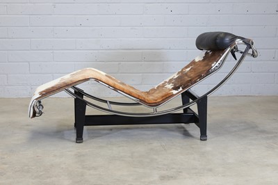 Lot 193 - An 'LC4' chaise longue