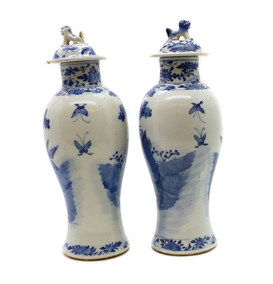 Lot 194 - A pair of Chinese blue and white vases
