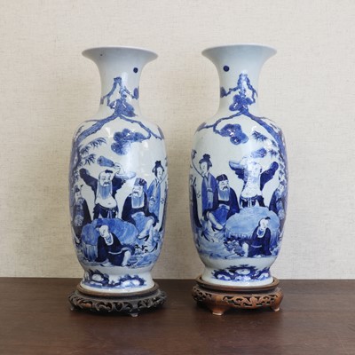 Lot 28 - A large pair of Chinese blue and white vases