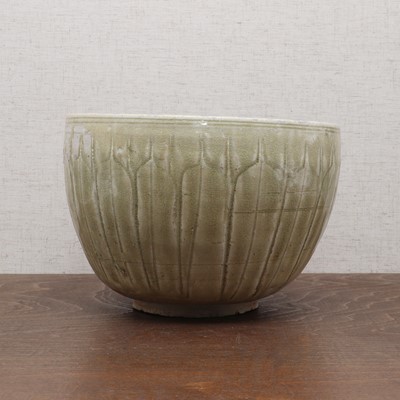 Lot 10 - A Chinese celadon-glazed stoneware bowl