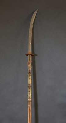 Lot 48 - A Japanese naginata