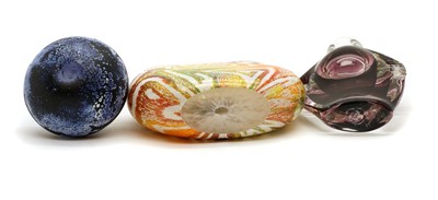 Lot 229 - A group of studio glass items