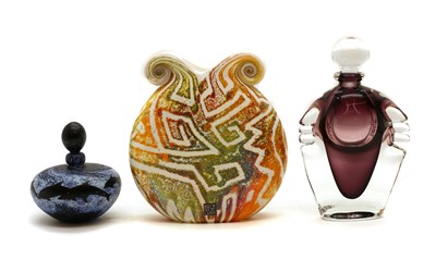Lot 229 - A group of studio glass items
