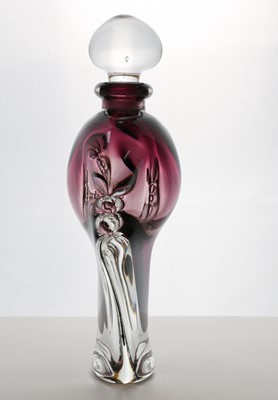 Lot 229 - A group of studio glass items