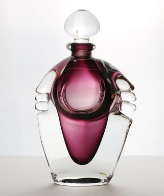 Lot 229 - A group of studio glass items