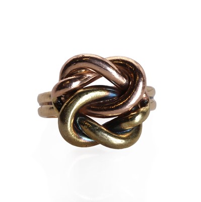 Lot 31 - A gold two colour knot ring