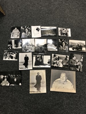 Lot 229 - Photographs of Chairman Mao