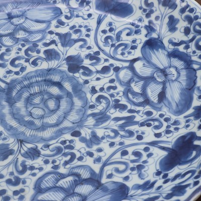 Lot 46 - A Chinese blue and white charger