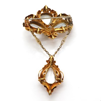 Lot 8 - A Victorian aquamarine and rock crystal pendant brooch