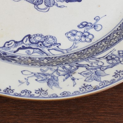 Lot 167 - A Chinese blue and white charger