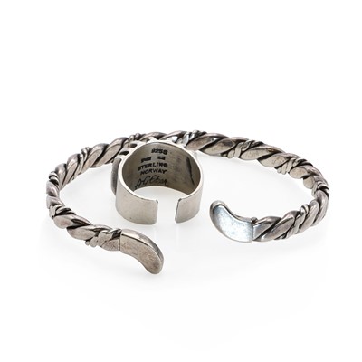 Lot 120 - A Norwegian Modernist sterling silver torque ring, by Anna Greta Eker