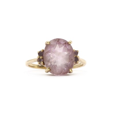 Lot 144 - A 9ct gold amethyst ring