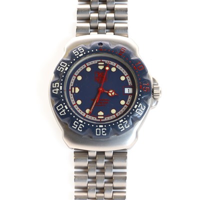 Lot 232 - A stainless steel Tag Heuer Formula 1 quartz bracelet watch