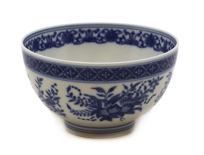Lot 148 - A Chinese blue and white bowl