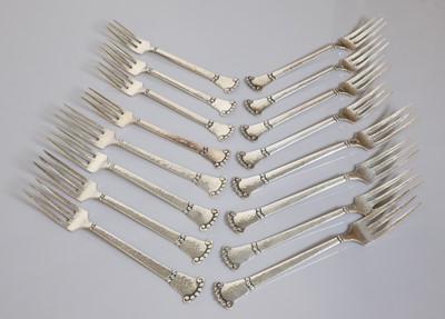 Lot 117 - A part canteen of Danish Jugendstil sterling silver cutlery