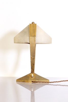 Lot 211 - An Art Deco table lamp