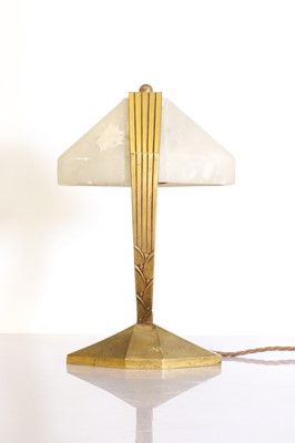Lot 211 - An Art Deco table lamp