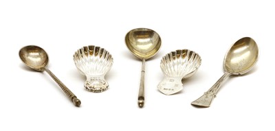 Lot 1 - A near pair of Elizabeth II caddy spoons