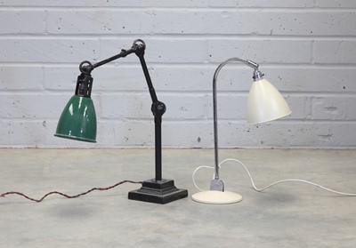 Lot 424 - A Dougdill lamp