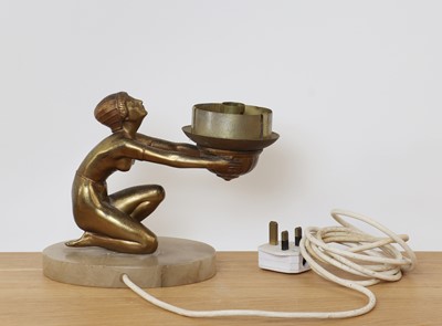 Lot 335 - An Art Deco figural table lamp