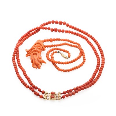 Lot 127 - A two row coral graduated bead necklace