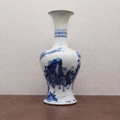 Lot 55 - A Chinese blue and white vase