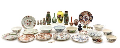 Lot 182 - A collection of Chinese porcelain