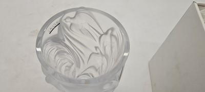 Lot 162 - A Lalique glass 'Martinets' vase