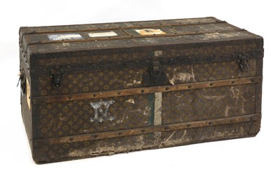 Lot 350 - A Louis Vuitton monogrammed canvas trunk