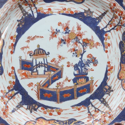 Lot 72 - A large Chinese Imari charger