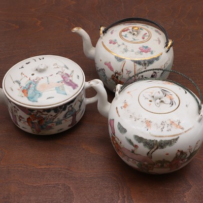 Lot 386 - Three Chinese qianjiang-enamelled teapots