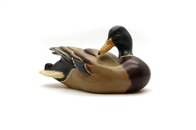 Lot 246 - A carved and painted duck decoy